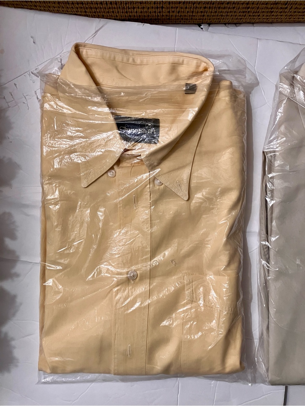 Men's Short Sleeve Dress Shirt in Yellow- Classic Collar